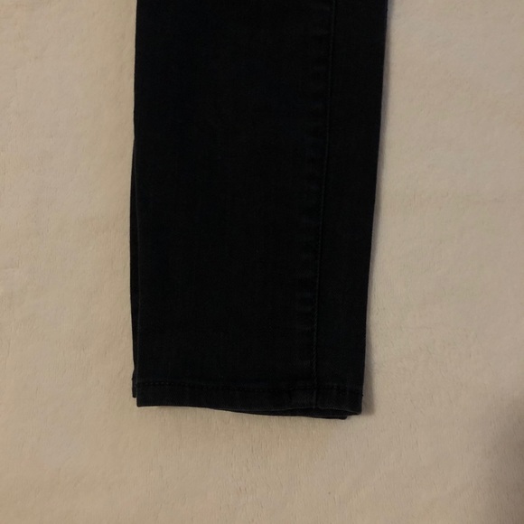 Madewell High-Rise Skinny Black Jeans - Picture 8 of 9